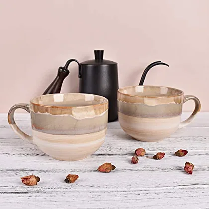 A Bosmarlin mug in a reactive glaze