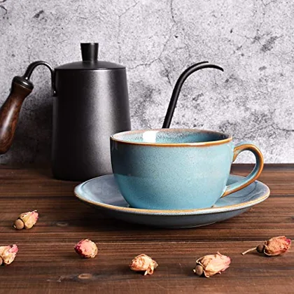 A Bosmarlin mug in a reactive glaze
