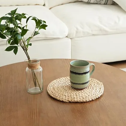 A Bosmarlin mug in a reactive glaze